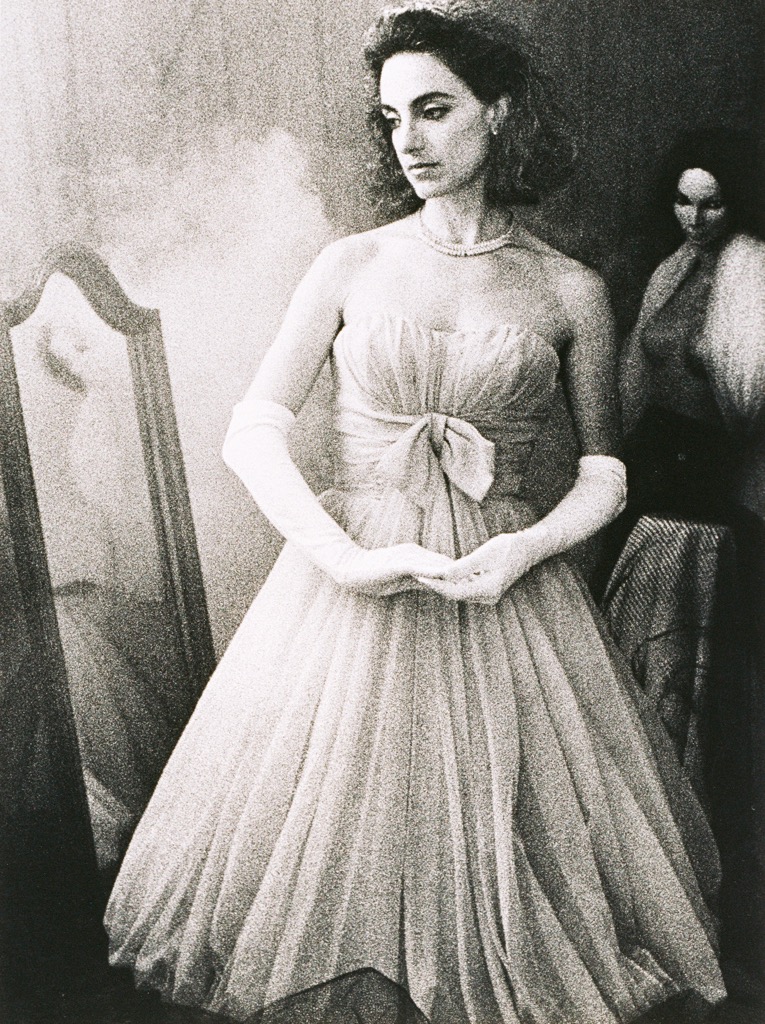 IDENTITY - WOMAN 1