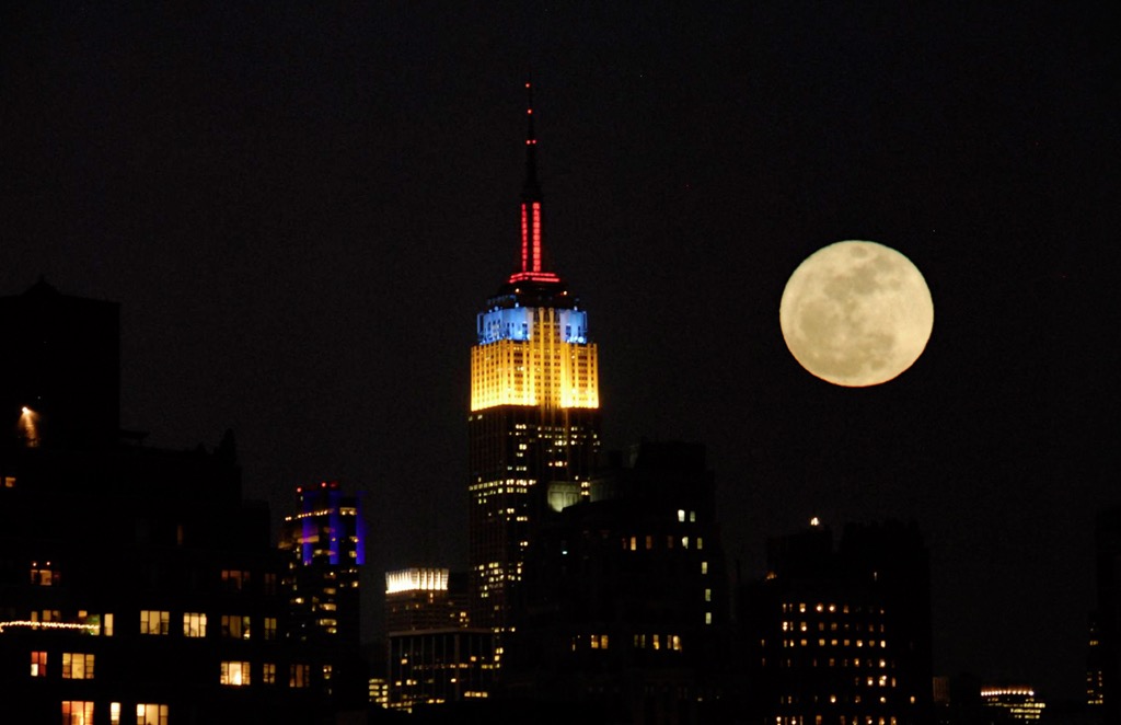 EMPIRE STATE BUILDING, FULL MOON